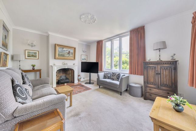 85 Carpenters Lane, Tonbridge photo 4