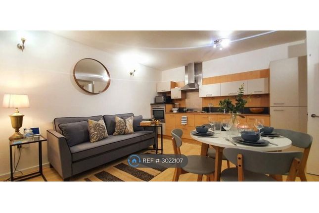 Farnsworth Court West Parkside, London photo 2