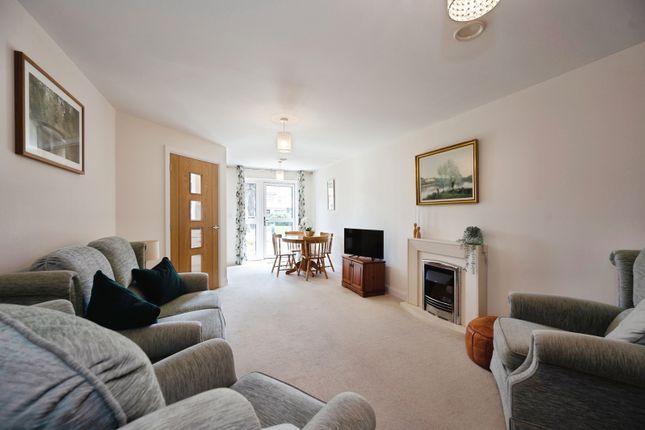 3 Limewood,, St. Marys Road, Hampshire photo 4
