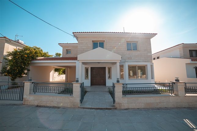 Thumbnail Villa for sale in Latsia, Nicosia, Cyprus