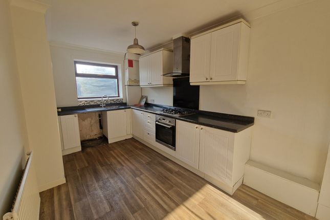 2a, High Street, KNOTTINGLEY photo 2