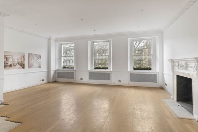 Thumbnail Town house for sale in Lowndes Square, London