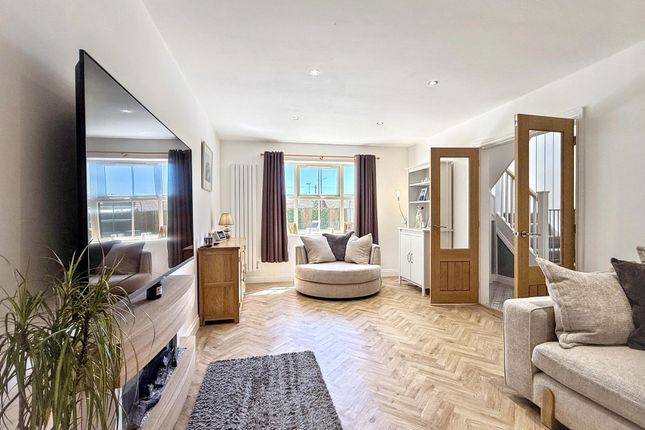 3 Bakers Field Close, Ibstock photo 3