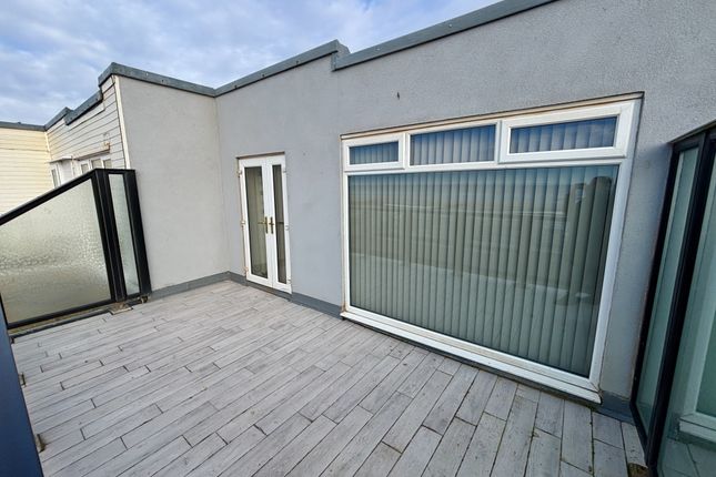 40, Rossall Promenade, Cleveleys photo 4