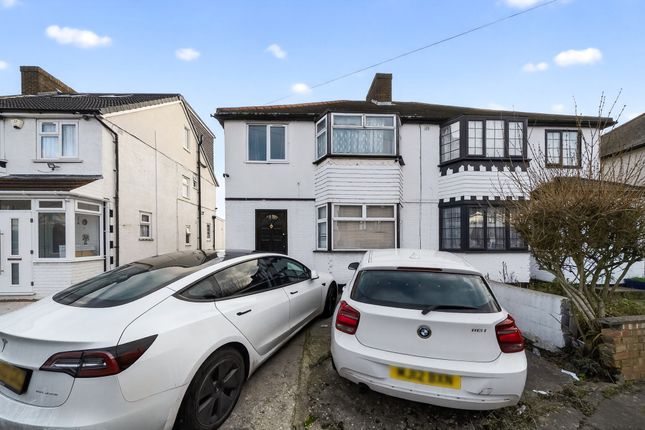 13, Roundaway Road, Clayhall photo 2