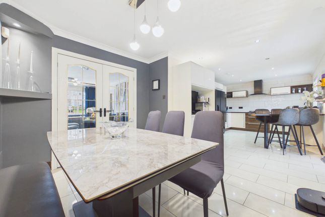 29, Acacia Way, Glasgow photo 3