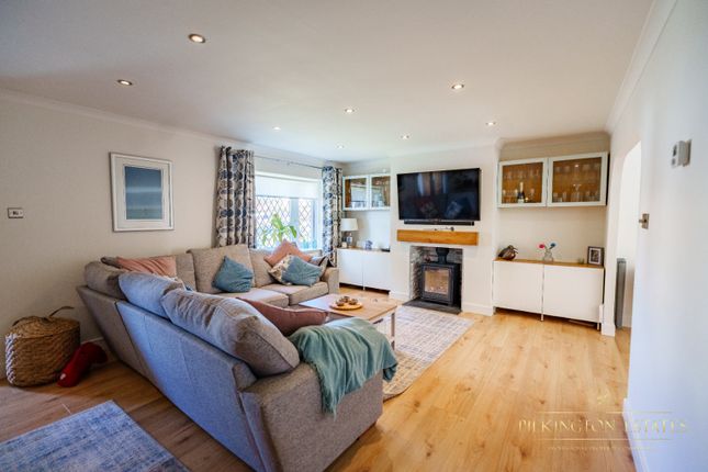 48 Bodrigan Road, Looe, Cornwall photo 2