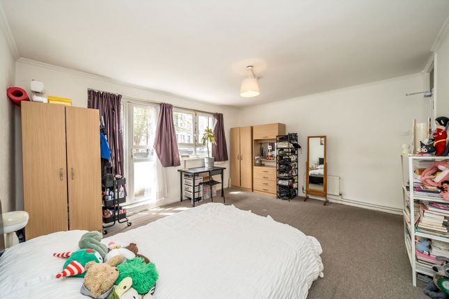 3, Gibbs Green, London photo 2