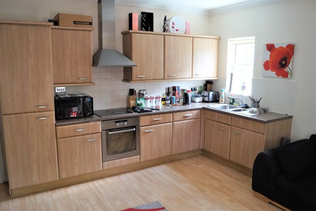 Flat for sale in Blackwell Close, Highlands Village, Winchmore Hill