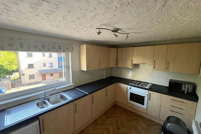 3/5, Calder Place, Edinburgh photo 4
