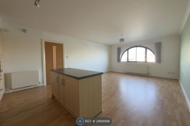 Flat G, James Watt Way, Greenock photo 2