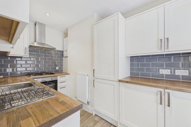 Flat 2, 15, Bridge Street, Pershore photo 4