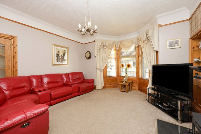 128, High Street, Leven photo 4
