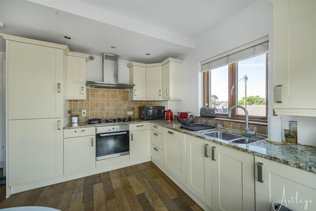 Apt 19, St. Annes Western Lane, Swansea photo 4