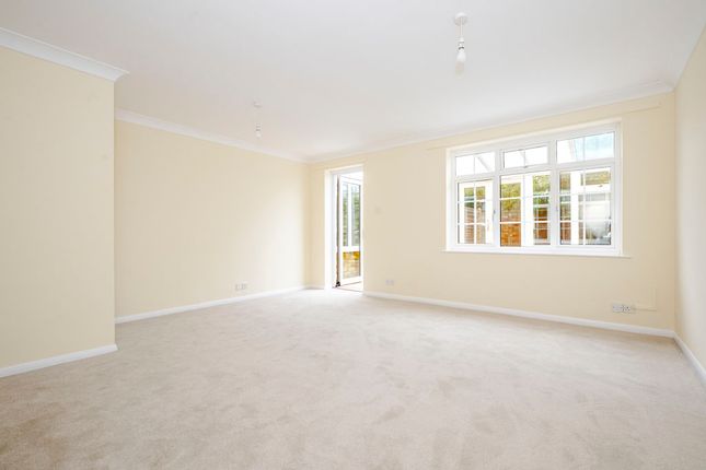 80, Hunters Way, Uckfield photo 4