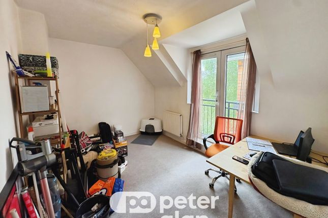 81, Cardiff photo 5