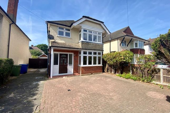 Thumbnail Detached house to rent in Victoria Road, Farnborough