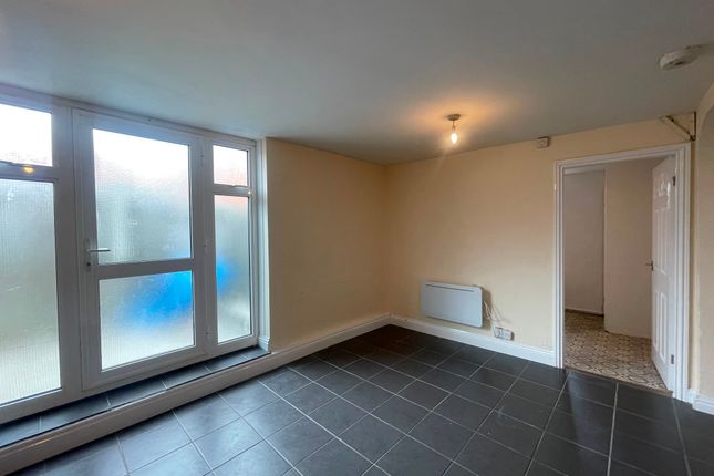 61b, Charnwood Road , Shepshed, Loughborough photo 4