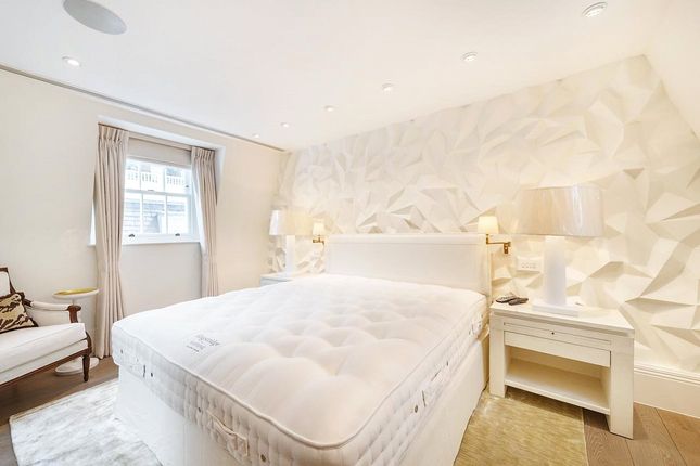 Detached house for sale in Eaton Mews North, London