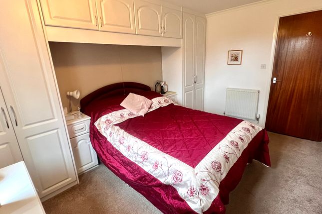 Flat for sale in St Pauls Close, Oadby