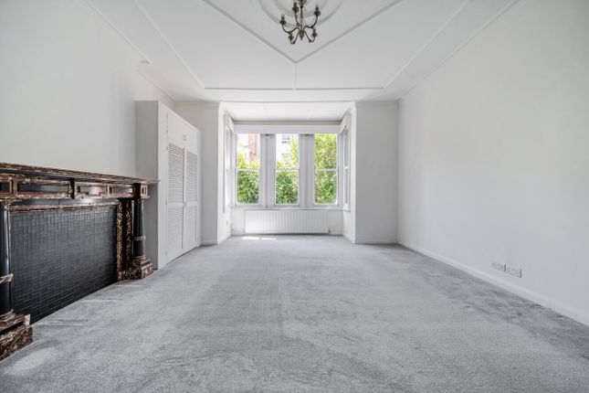 Flat 1, 20, Ennismore Avenue, London photo 2