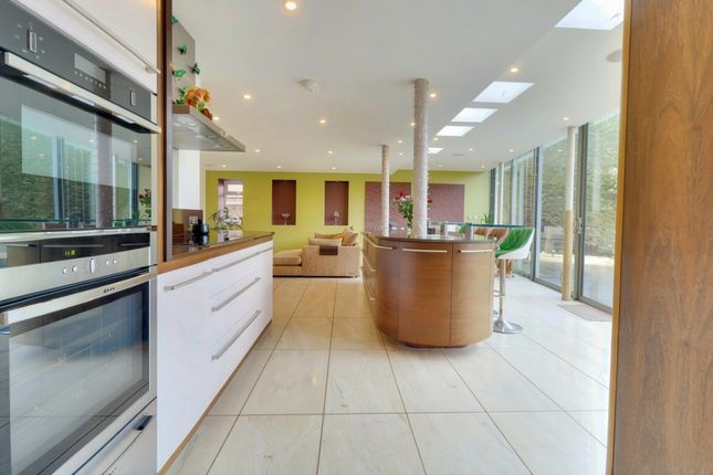 7, Vermont Road, Ipswich photo 3