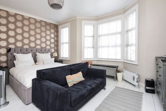 134, Trentham Street, London photo 2