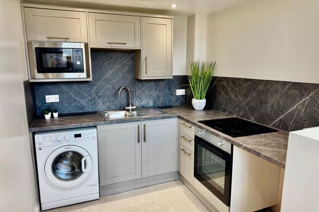 260 Southmead Road, Bristol photo 2