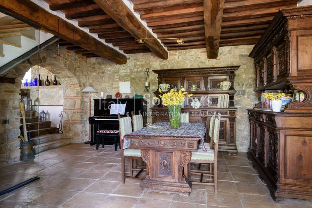 Country house for sale in Via di Fronzano, Castellina In Chianti, Toscana