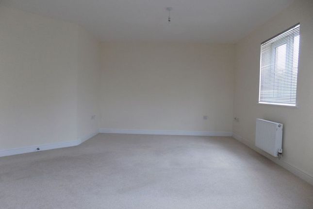 Flat to rent in Haywood Avenue, Minster On Sea, Sheerness