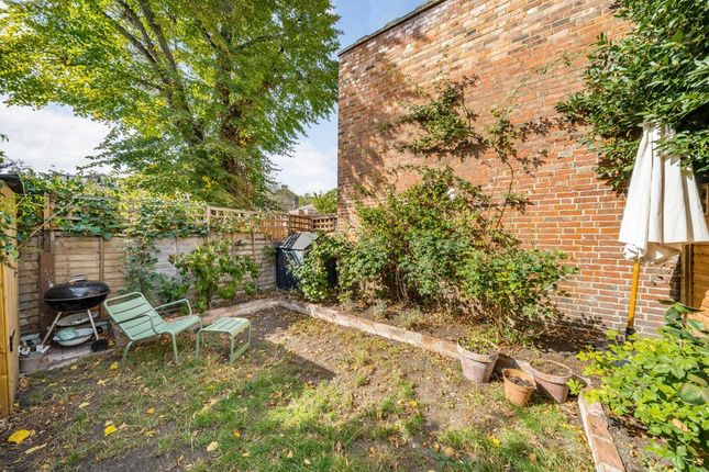 Flat B, 21, Lambton Road, LONDON photo 4