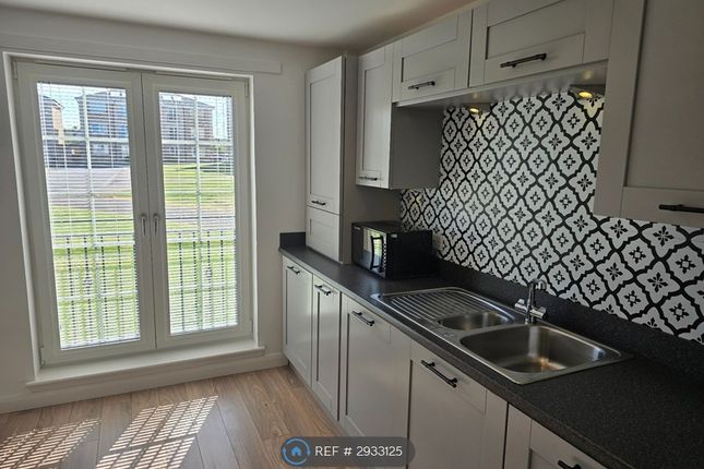 2-bed flat on Flat B, Mackie Place, Elrick, Westhill, £875/mo