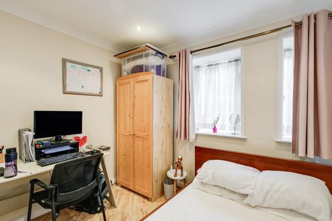 Flat to rent in Finchley Road, Hampstead