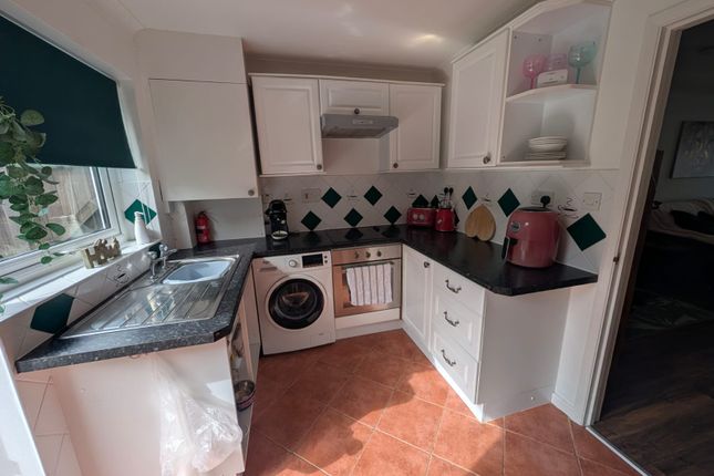 37, Turin Way, Great Yarmouth photo 3