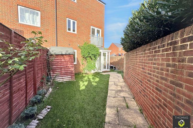 9, Longhorn Avenue, Gloucester photo 2