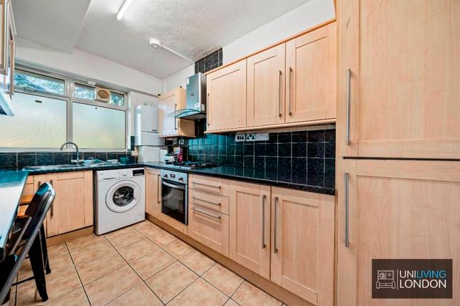 Inwood Court, Rochester Square, NW1, London photo 4