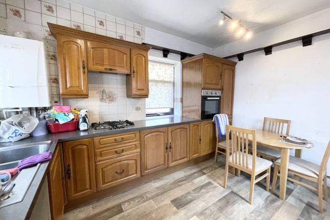 3, Baines Avenue, Blackpool photo 4