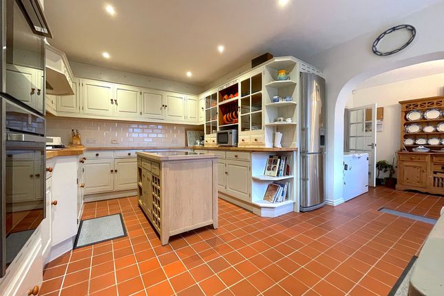71 Ashford Road, Faversham photo 3