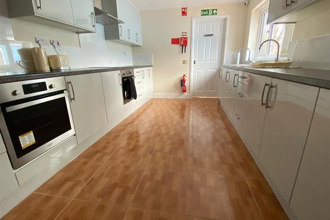 1, 164, Chester Road North, KIDDERMINSTER photo 3