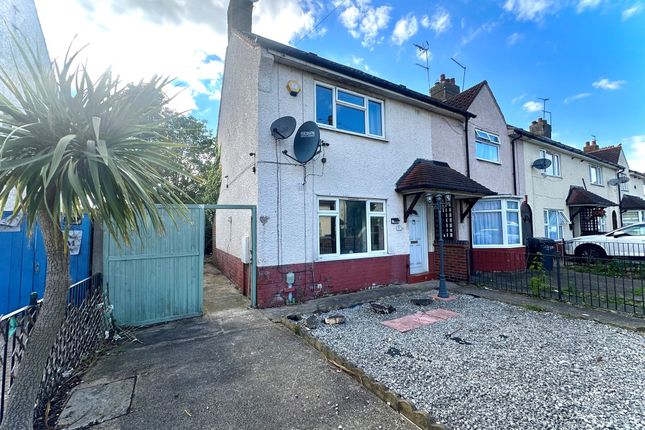 Thumbnail End terrace house for sale in Carden Avenue, Hull