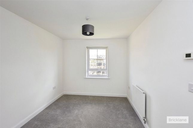 5, Lapwing Heights, Chichester photo 5