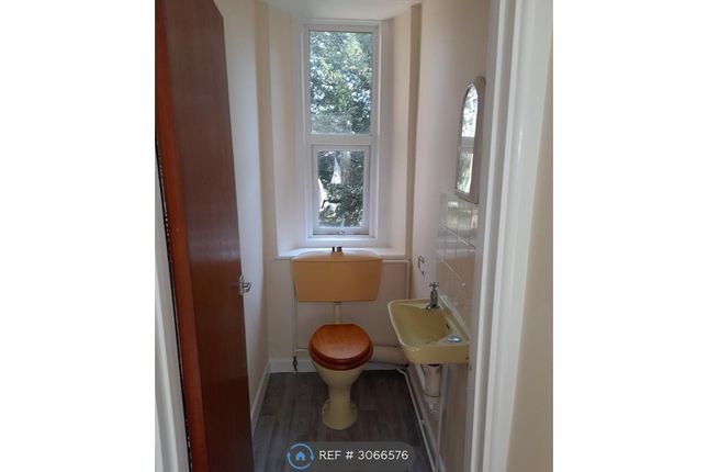 Flat, Blackmore House Wells Road, Malvern Wells photo 3