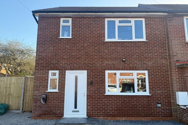 1a Bain Avenue, Camberley, Camberley photo 3