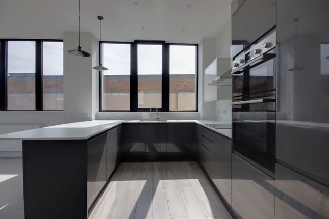Open Plan Kitchen/Living Space