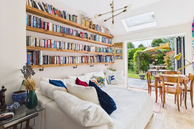 12, Little Reeves Avenue, Buckinghamshire photo 4