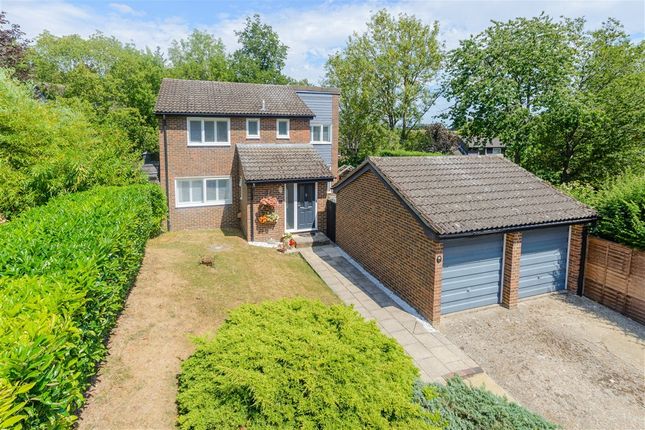 4-bed house on Redhill Wood New Ash Green, Longfield, £650,000