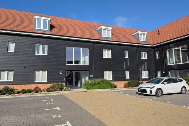 1-bed flat on Exmoor Court, Fontwell, £185,000