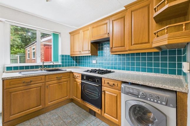 20 Leighton Drive, Lancaster photo 3