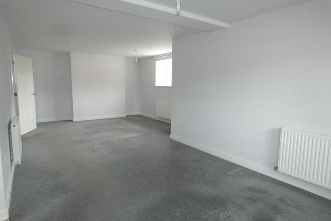 Stretton Court, Wellington, Telford photo 3
