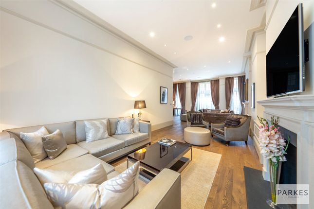 Terraced house to rent in Hertford Street, London